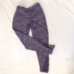 This is yoga pants they are purple blue and white the size is a Medium